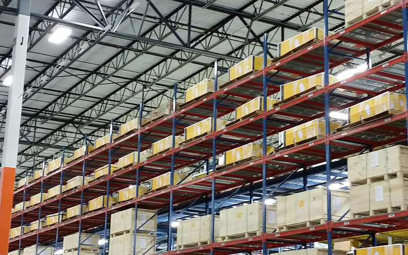 Bootz Tubs in Retail Distribution Center